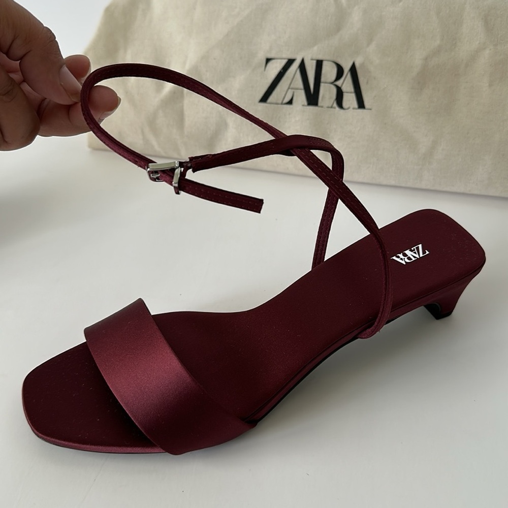 Zara Women’s Deep Red Strappy Sandals Size 6.5 - Picture 6 of 16